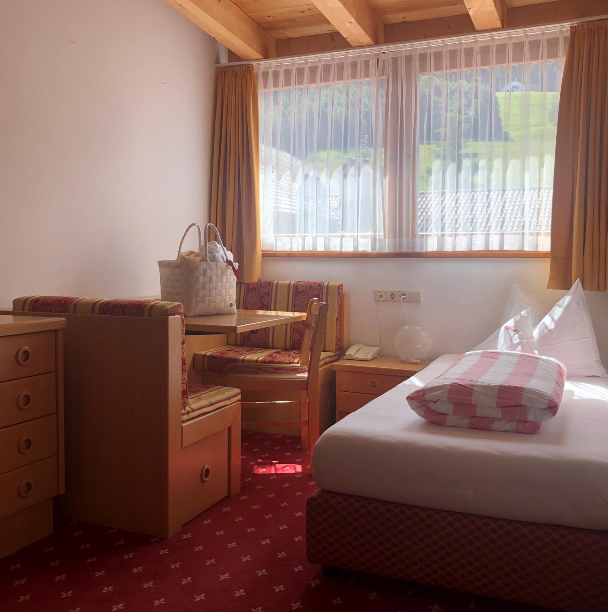 Hotel Rosslaufhof Кастелрото Екстериор снимка